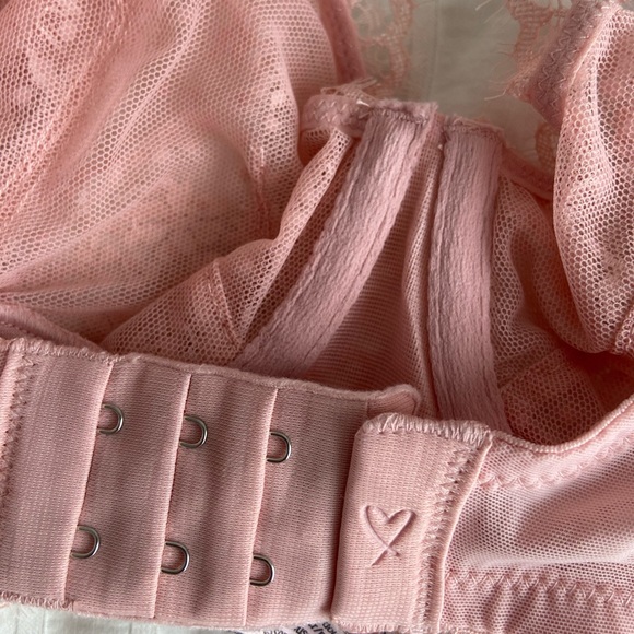 Victoria’s Secret Dream Angels wicked Bra - Picture 2 of 4